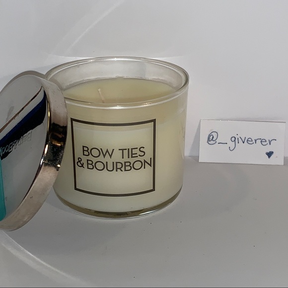 Bourbon 🥃 and Bow Ties Single Wick Bath & Body Works Candle - Picture 2 of 10